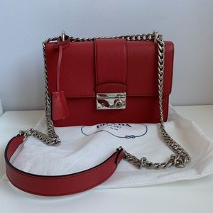 prada fuoco saffiano 1 (1BD034)